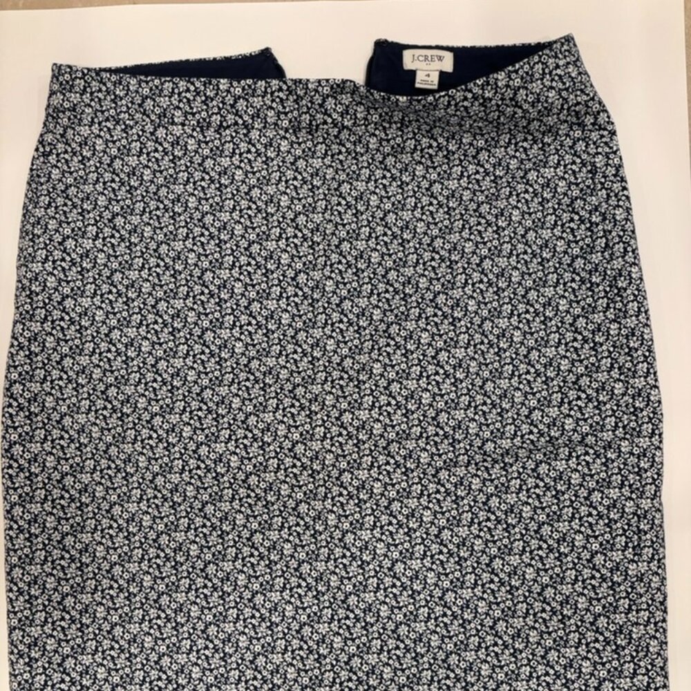 J. Crew Factory Printed Pencil Mini Skirt in Navy Blue Ivory Size 4 Floral